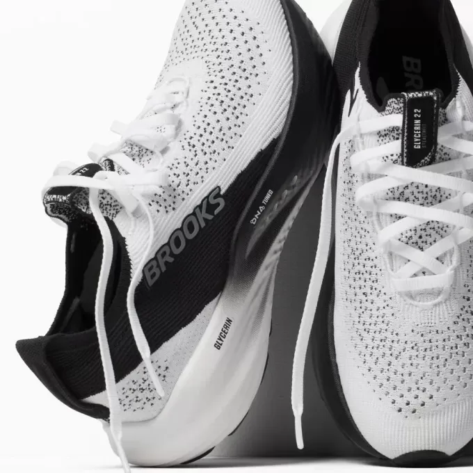 Brooks Glycerin StealthFit 22